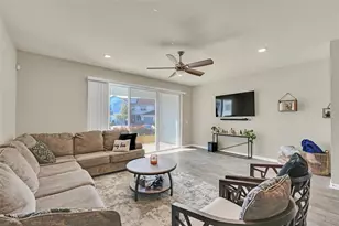 3780 Plainview Dr, Orlando, FL 32824 - Photo 8