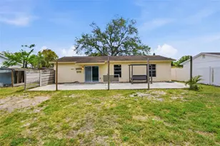 2706 40th St W, Bradenton, FL 34205 - Photo 32