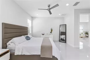 9482 Oglethorpe Dr, Groveland, FL 34736 - Photo 14