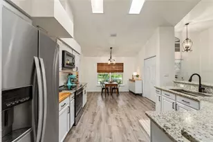7237 Edmund Ct, Mount Dora, FL 32757 - Photo 2