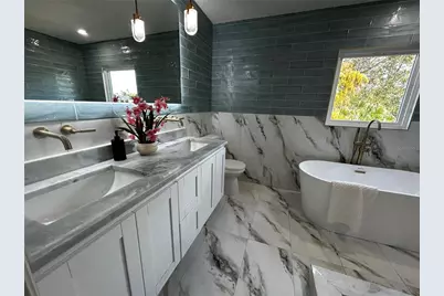 6370 Conniewood Square, New Port Richey, FL 34653 - Photo 8