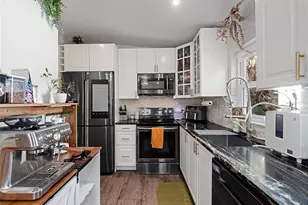 106 E Jinkins Cir, Sanford, FL 32773 - Photo 12