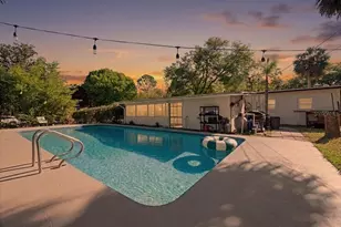 106 E Jinkins Cir, Sanford, FL 32773 - Photo 6