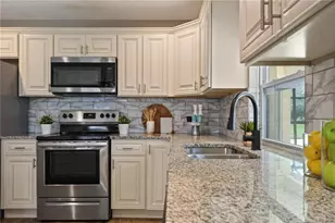 7037 Edgeworth Dr, Orlando, FL 32819 - Photo 14