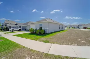 820 Overpool Ave, Davenport, FL 33896 - Photo 4