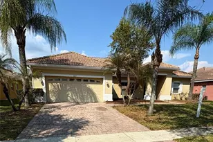 3637 Weatherfield Dr, Kissimmee, FL 34746 - Photo 2