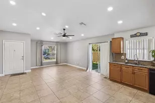 219 E 15th St, Apopka, FL 32703 - Photo 2