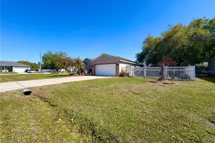 530 Finch Ln, Kissimmee, FL 34759 - Photo 2
