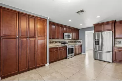 1431 Clarks Summit Court, Orlando, FL 32828 - Photo 8