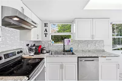 1071 Summer Lakes Drive, Orlando, FL 32835 - Photo 16