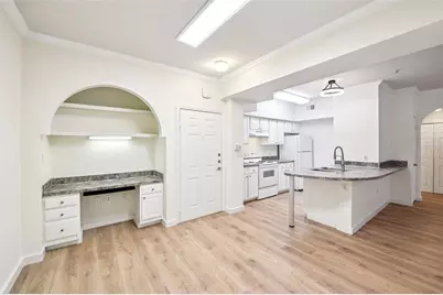 911 N Orange Avenue #101, Orlando, FL 32801 - Photo 8