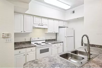 911 N Orange Avenue #101, Orlando, FL 32801 - Photo 10