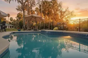 16805 Beauclaire Ct, Tavares, FL 32778 - Photo 48