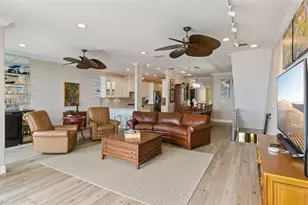 137 Brent Cir, Oldsmar, FL 34677 - Photo 4