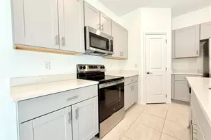 348 Riverfront Wy, Edgewater, FL 32141 - Photo 6