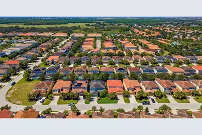 5289 Oakbourne Avenue, Davenport, FL 33837 - Photo 4