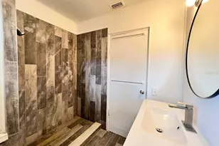 107 Oakland Dr, Deland, FL 32720 - Photo 16