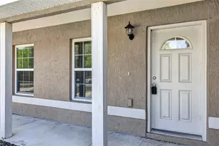 7 Locust Loop Cir, Ocala, FL 34472 - Photo 4