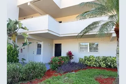 7351 W Country Club Drive N #105, Sarasota, FL 34243 - Photo 2
