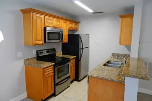 2593 Grassy Point Dr, Lake Mary, FL 32746 - Photo 10