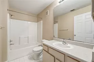 5475 Vineland Rd, Orlando, FL 32811 - Photo 16