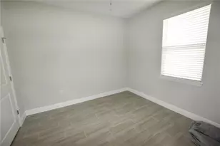 642 Desmoines Ct, Poinciana, FL 34759 - Photo 18