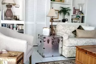 722 S Boulevard of the Presidents, Sarasota, FL 34236 - Photo 2