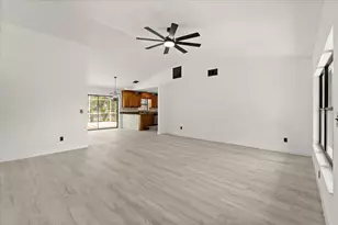 760 Del Prado Dr, Kissimmee, FL 34758 - Photo 4