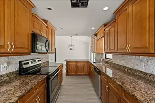 760 Del Prado Dr, Kissimmee, FL 34758 - Photo 8