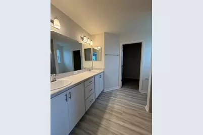 827 Cypress Creek Run, Saint Cloud, FL 34771 - Photo 10