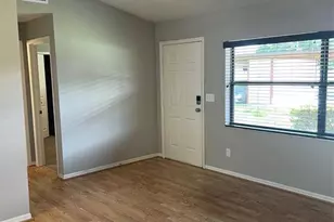 12449 Orangewood Cir, Tavares, FL 32778 - Photo 2