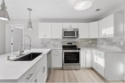 2105 9th Street NE, Winter Haven, FL 33881 - Photo 8