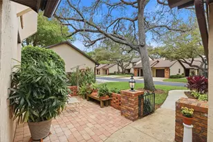 121 Golf Club Dr, Longwood, FL 32779 - Photo 2