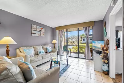 4401 46th Avenue W #102, Bradenton, FL 34210 - Photo 4