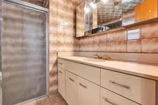 437 Swan Ave, Miami, FL 33166 - Photo 18