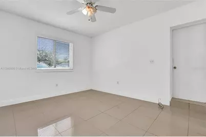 437 Swan Avenue, Miami, FL 33166 - Photo 8