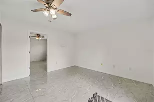 5684 Sycamore Canyon Dr, Kissimmee, FL 34758 - Photo 14