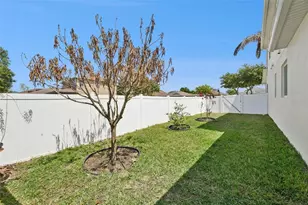 3177 Bayou Ln, Tavares, FL 32778 - Photo 34