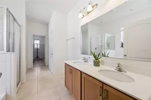 3177 Bayou Ln, Tavares, FL 32778 - Photo 28