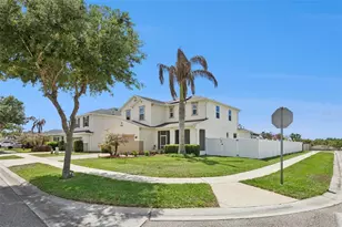 3177 Bayou Ln, Tavares, FL 32778 - Photo 6