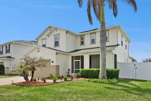 3177 Bayou Ln, Tavares, FL 32778 - Photo 2