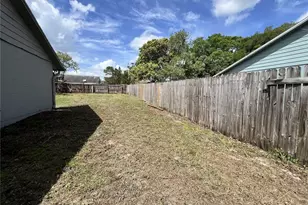 9767 Piney Point Cir, Orlando, FL 32825 - Photo 8