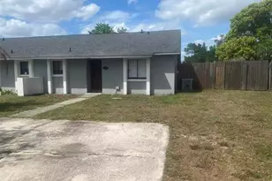 9767 Piney Point Cir, Orlando, FL 32825 - Photo 2