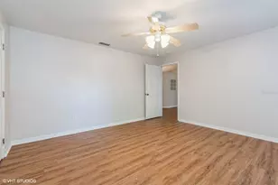 694 Park Valley Cir, Minneola, FL 34715 - Photo 12