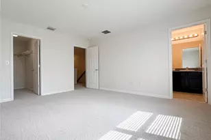 7070 Woodchase Glen Dr, Riverview, FL 33578 - Photo 4