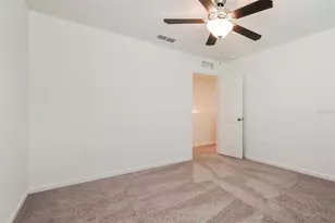 2042 Hemingway Cir, Groveland, FL 34736 - Photo 12