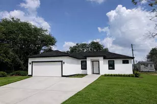 222 Florida Ave, Dundee, FL 33838 - Photo 2