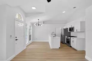 3145 Pineda Dr, Orlando, FL 32822 - Photo 4