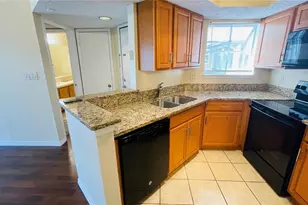 1932 Lake Atriums Cir, Orlando, FL 32839 - Photo 4