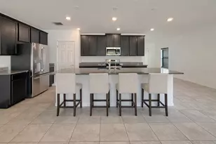 654 Campo Ln, Davenport, FL 33837 - Photo 4